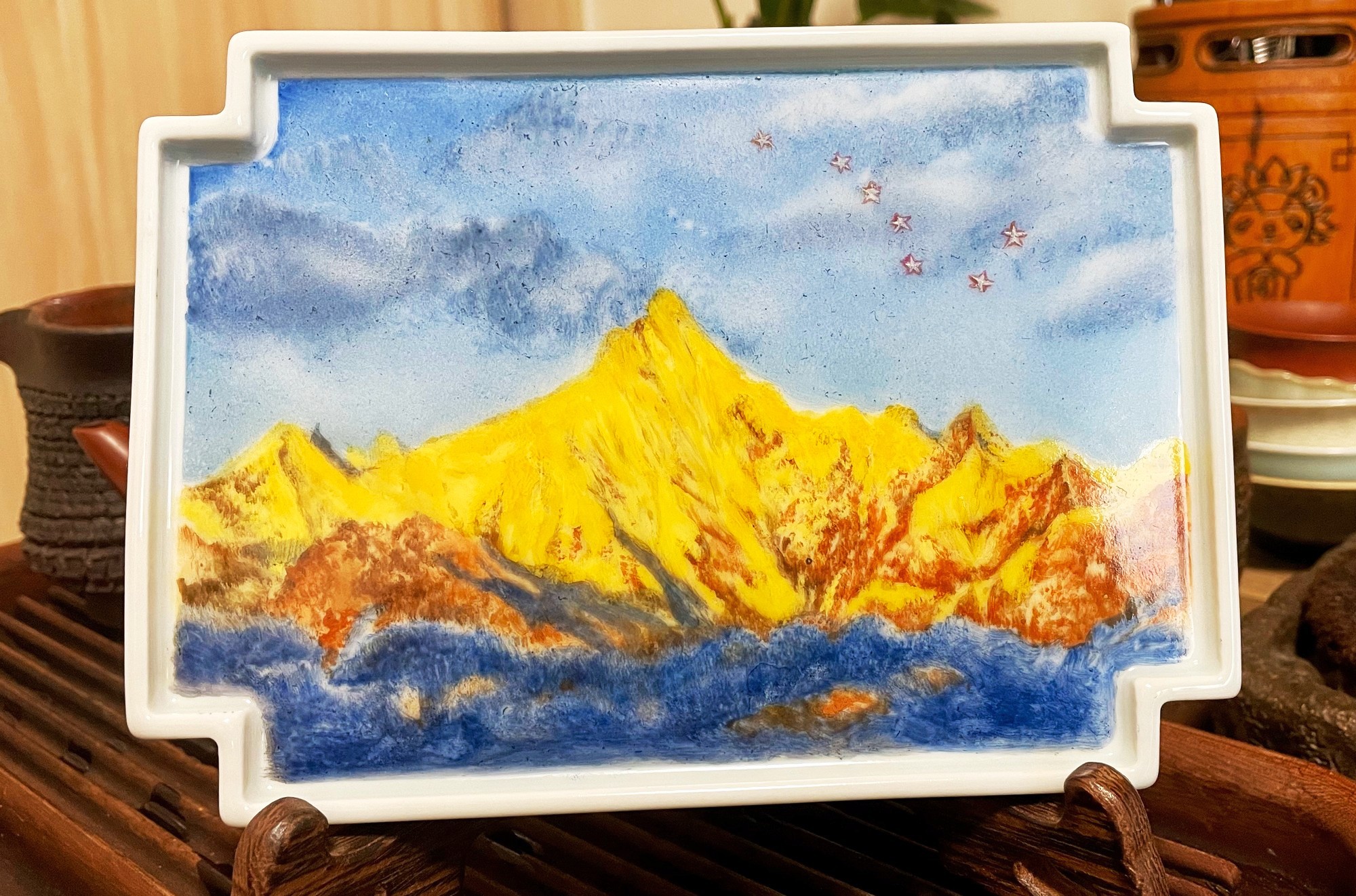 北斗七星下的梅里雪山·瓷器·手绘